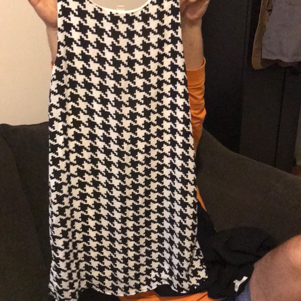Dress - Picture 1 of 1